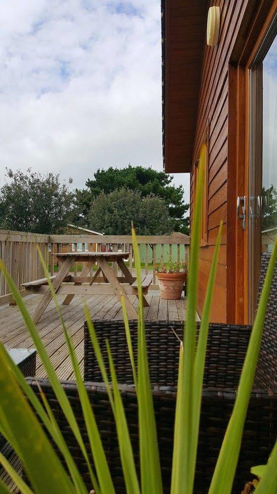 Atlantic Bays Holiday Park Padstow Exteriör bild