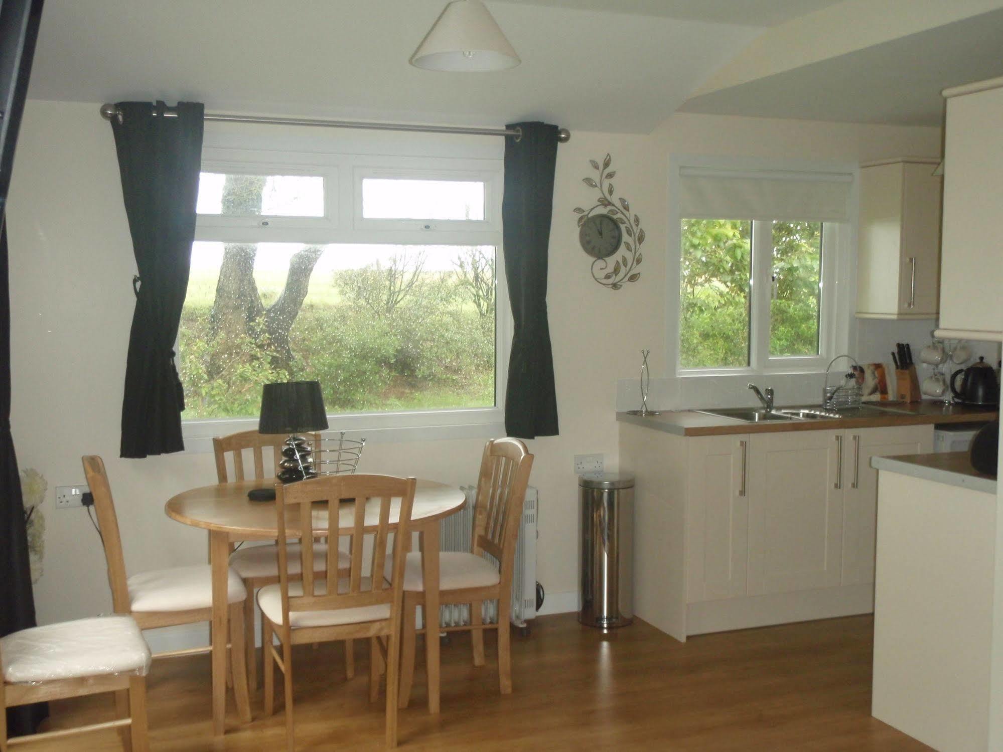 Atlantic Bays Holiday Park Padstow Exteriör bild