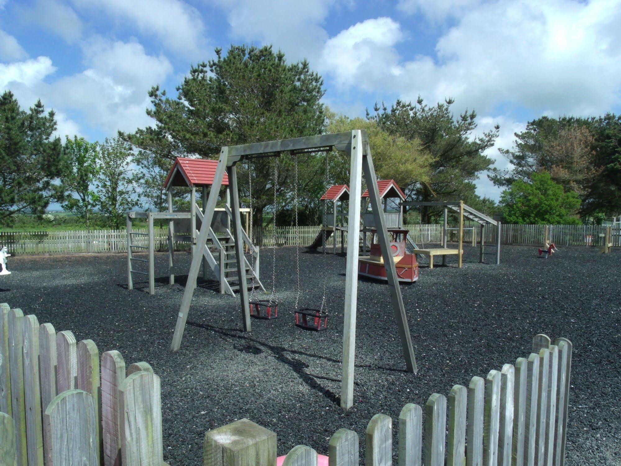 Atlantic Bays Holiday Park Padstow Exteriör bild