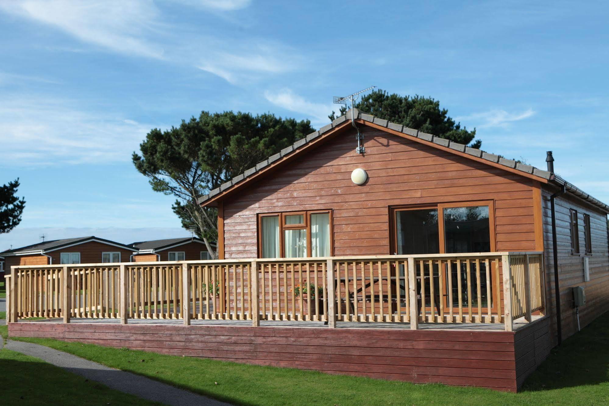 Atlantic Bays Holiday Park Padstow Exteriör bild